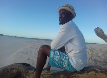 madagascar/nosy-be/shop/toby-madagascar-tours