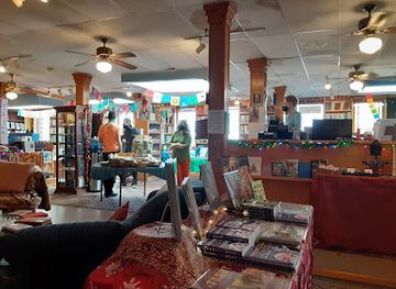oklahoma/tulsa/cherry-street/shop/peace-of-mind-bookstore