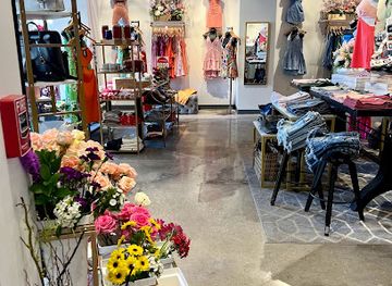 florida/tampa/channelside/shop/joyful-notion