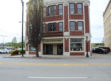 illinois/champaign/shop/golden-weather-goods