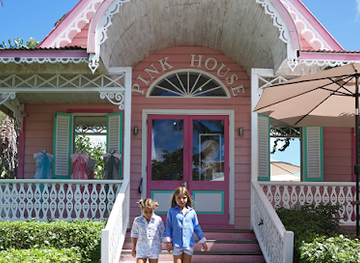 saint-vincent-and-the-grenadines/canouan/shop/pink-house-mustique