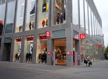 germany/cologne/shop/uniqlo-koln