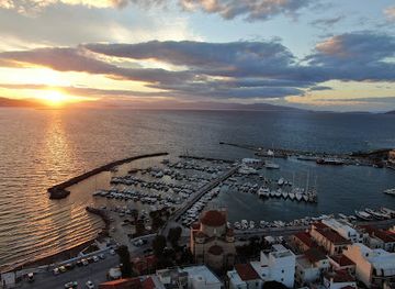 greece/saronic-gulf-islands/shop/kentro-typoy
