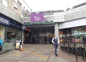 united-kingdom/stirling/shop/the-thistles-shopping-centre