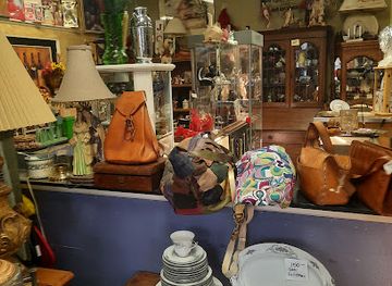 california/yosemite/shop/wonderful-treasures-thrift-shop