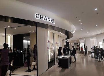 france/versailles/shop/le-bon-marche