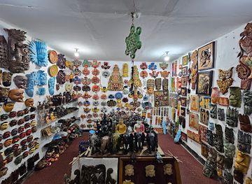 sri-lanka/trincomalee/shop/anjana-traditional-mask