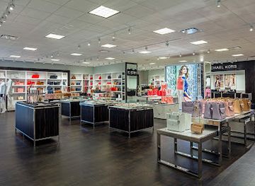 connecticut/mashantucket/shop/michael-kors-outlet