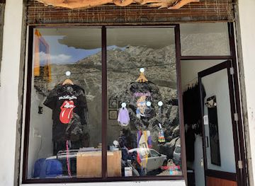 india/leh/shop/druk-collections