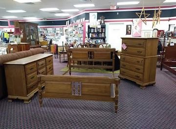 alabama/piedmont/shop/crossroads-antiques-and-things