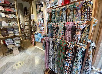 spain/granada/shop/souvenirs-la-alborea