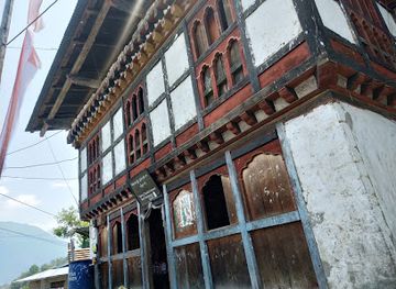 bhutan/trashigang-district/shop/yeshi-choden-general-shop