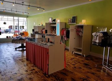 missouri/st-francois-mountains/shop/little-ones-children-s-boutique