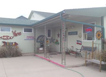 wyoming/gillette/shop/hermans-furniture-restoration