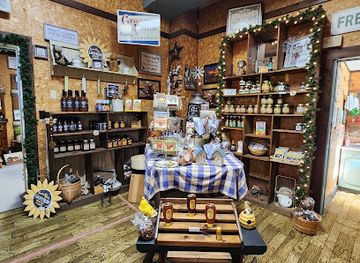 virginia/suffolk/shop/knot-hole-station