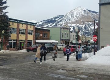 colorado/crested-butte/shop/mountain-view-wear