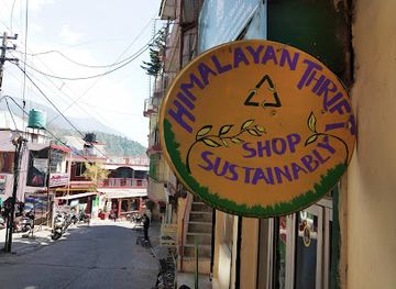 india/mcleodganj/shop/himalayan-thrift