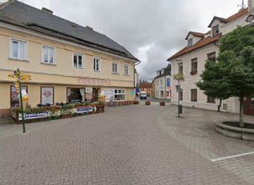 czechia/machovo-jezero/shop/tinka-obchodni-centrum