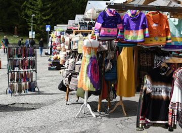 slovakia/strbske-pleso/shop/etnia