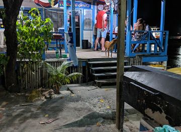 honduras/utila/shop/paradise-divers