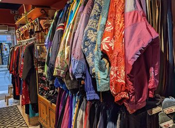 greece/crete/heraklion/shop/flying-circus-vintage