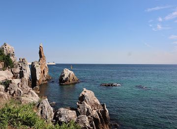 south-korea/gangwon-province/shop/chuam-chotdaebawi-rock