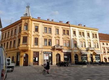 slovenia/drava/shop/trg-kralja-tomislava