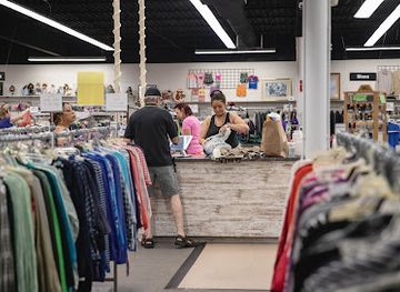 michigan/muskegon/shop/love-it-again-resale-store