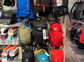 france/val-d-isere/shop/napapijri-val-d