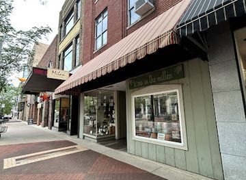 michigan/kalamazoo/shop/petals-and-postings-llc