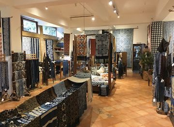 indonesia/ubud/shop/ikat-batik