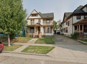 minnesota/saint-paul/cathedral-hill/shop/build-on-self-success-clothing