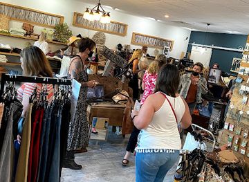 wisconsin/southern-wisconsin/shop/faded-roots-boutique