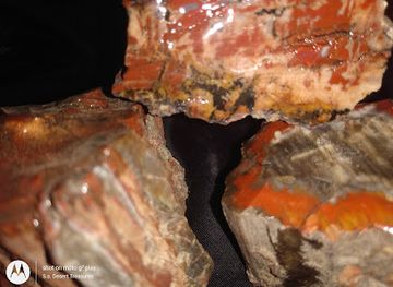 utah/capitol-reef-national-park/shop/s-s-desert-treasures