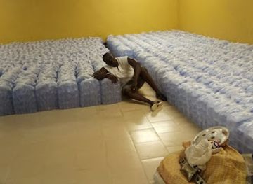 guinea/nzerekore-region/shop/usine-eau-boola