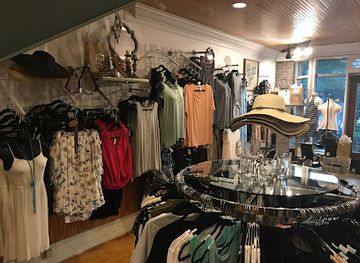 alabama/tuscaloosa/shop/pause-boutique