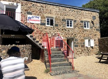 guernsey/forest/shop/petit-bot-tearooms