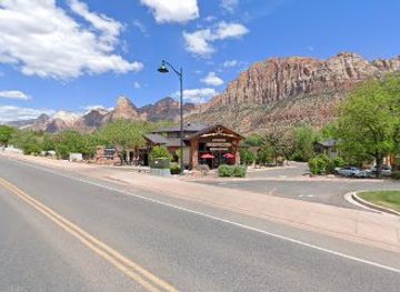 utah/zion-national-park/shop/zion-national-park-forever-project-store-museum