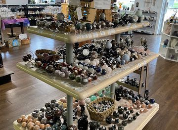 illinois/shawnee-national-forest/shop/makai-crystal-shop