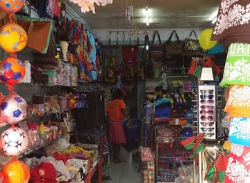 vanuatu/lamap/shop/carrie-shopping