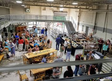 maryland/swallow-falls-state-park/shop/simon-pearce-factory-store-glassblowing-tours-10-2-daily-in-the-deep-creek-lake-area