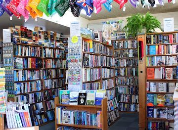 australia/the-whitsundays/shop/beach-book-boutique