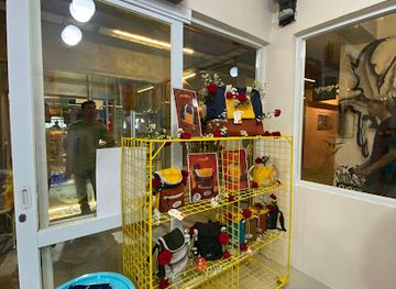 indonesia/bandung/shop/artch-indonesia-hallway