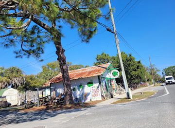 florida/cedar-key/shop/turtle-trail-art-gallery