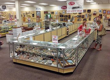 missouri/lebanon/shop/shepherd-hills-factory-outlets