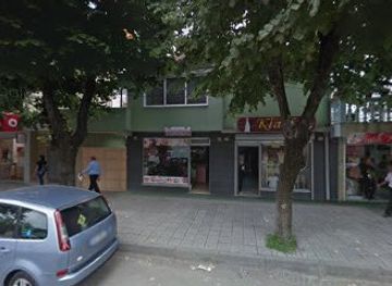 albania/elbasan-region/shop/butik-donald