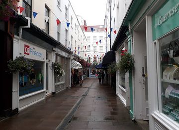 guernsey/forest/shop/costa-coffee