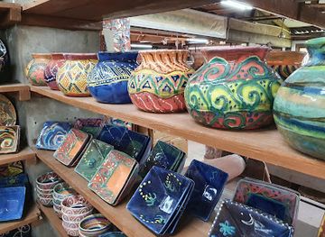 barbados/hastings/shop/earthworks-pottery