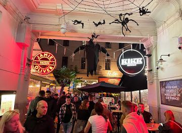 hungary/csallokoz/shop/gouba-art-market