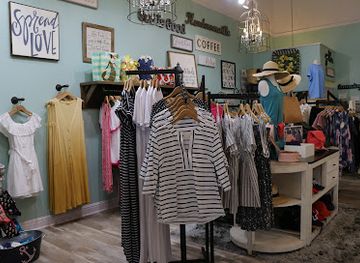 tennessee/middle-tennessee/shop/the-trendy-trunk
